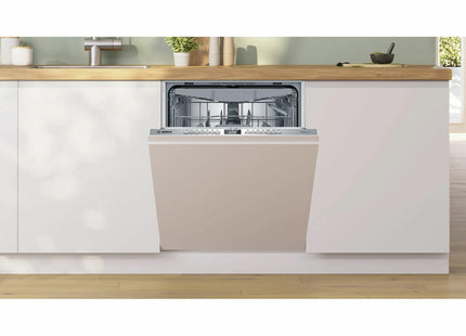 V2HE1111268DC8B83A17B09A7A77090412CR6712662P8