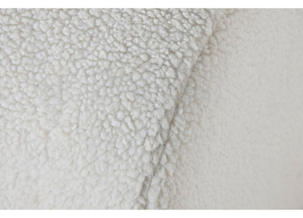 V4H13931D2D2C45B40663E0C33B81D0FDE1R4537964P4